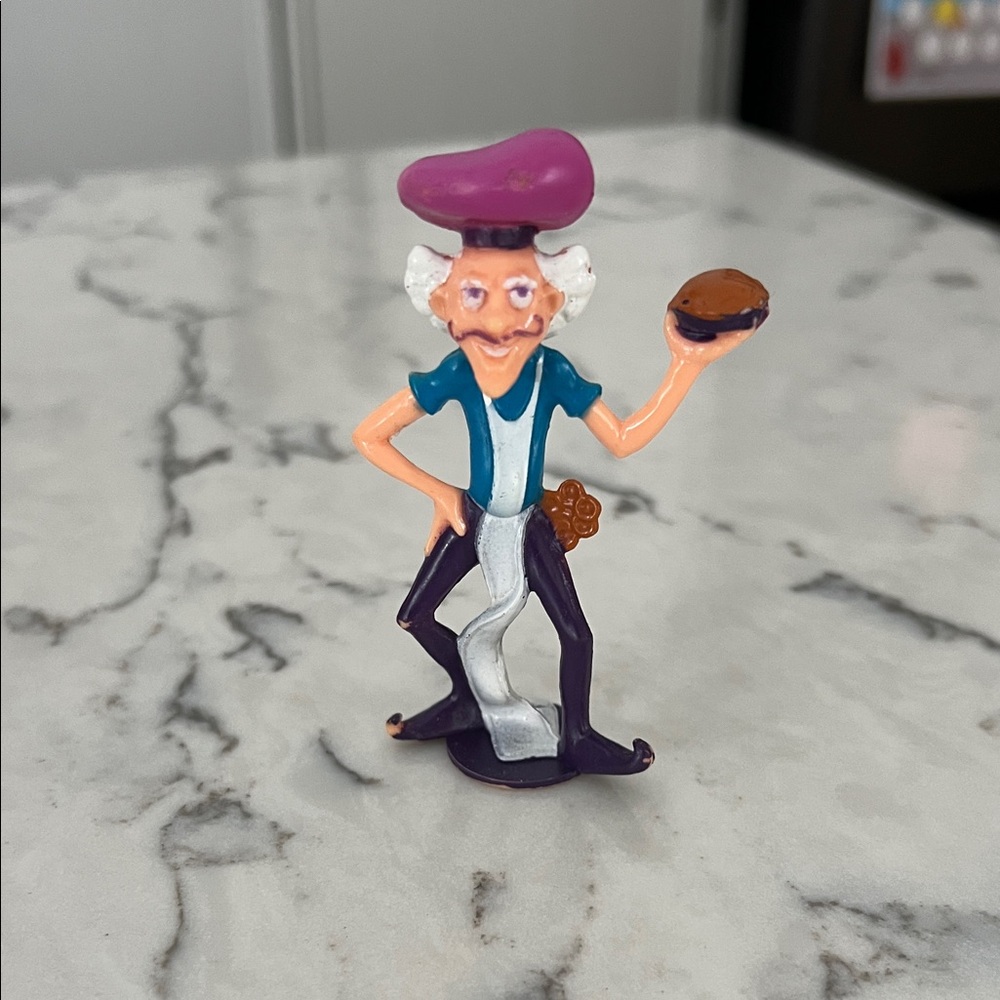 Vintage Strawberry shortcake  Chef Figurine (1981)